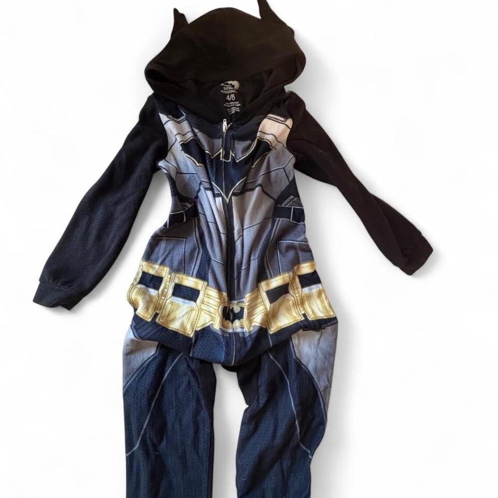 Batman Toddler Boys Fleece Hooded One Piece Pajama Sleeper Black Gray Gold 4/5